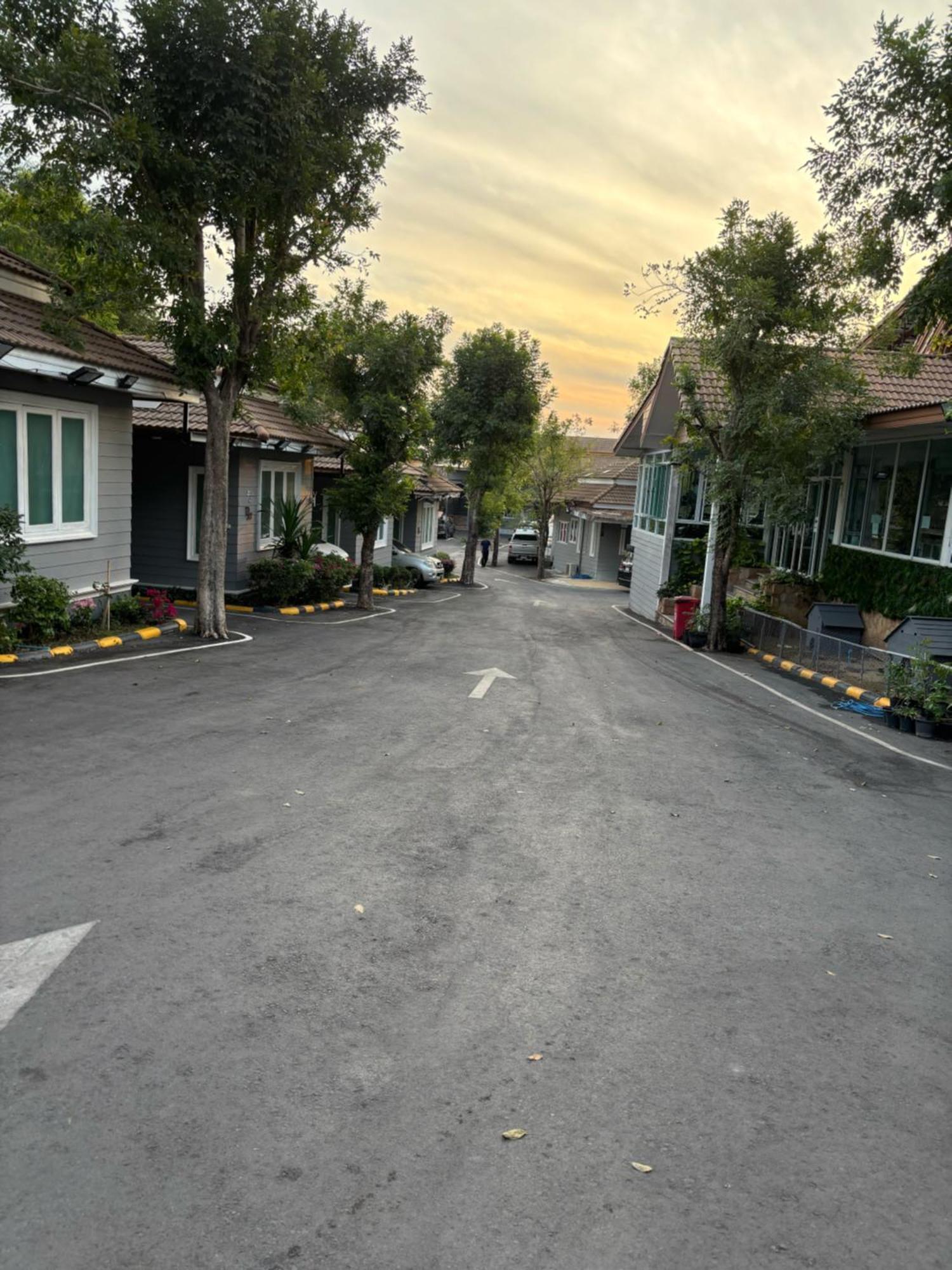 Baan Dara Resort Sara Buri Dış mekan fotoğraf